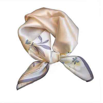 Pañuelo de Seda Beige Cuadrado para Mujer - Versátil y Fácil de Combinar - Image 5