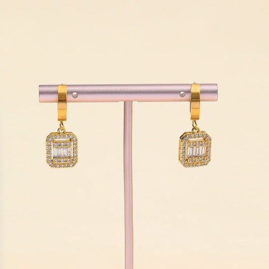 Aretes Retro de Acero Titanio con Diseño de Hebilla Cubo de Azúcar - Image 4