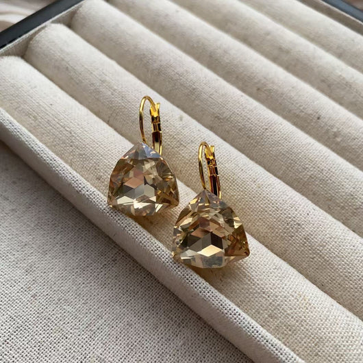 Aretes Colgantes con Detalles de Cristales Brillantes - Image 12