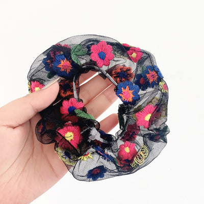 Moño para Cabello con Flores Bordadas en Malla - Image 11