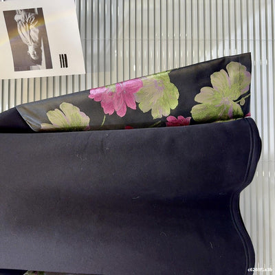 Suéter Étnico Retro con Bordado Floral en Mangas de Satén - Image 11