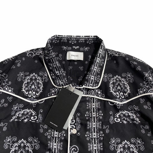 Camisa Estampada de Manga Larga con Botones - Diseño Floral Cashew - Image 10