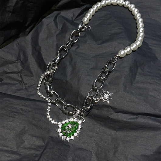 Collar Colgante de Piedra Verde Esmeralda y Diamantes con Costura - Image 4