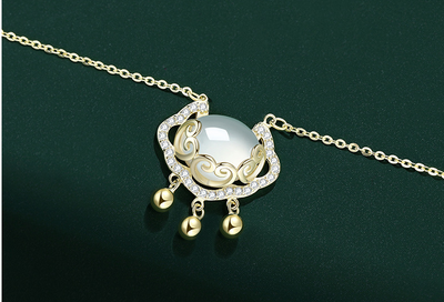 Collar de Plata S925 con Celadonia Blanca - Nubes Auspiciosas y Cierre de Paz - Image 9