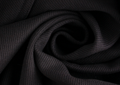 Chaqueta Suelta Negra con Tachuelas para Mujer - Image 11