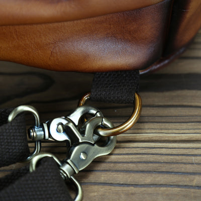 Mochila de Cuero Vintage con Bandolera Diagonal - Estilo Clásico - Image 10
