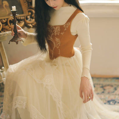 Vestido Tejido con Detalle de Encaje y Delantal Cosido - Image 5
