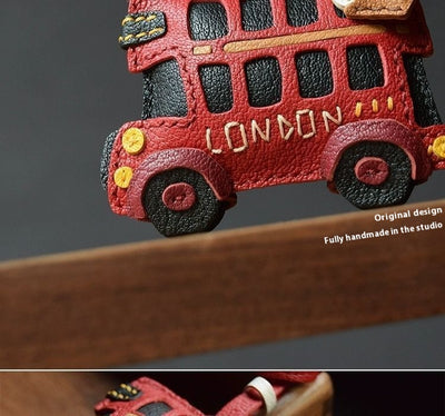 Adornos Artesanales para Bolsos de Diseño - Image 13