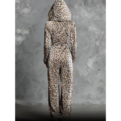 Jumpsuit Leopardo Terciopelo Oversize con Capucha - Image 3
