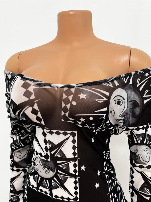 Vestido Largo de Manga Larga con Tul Transparente y Estampado - Image 9
