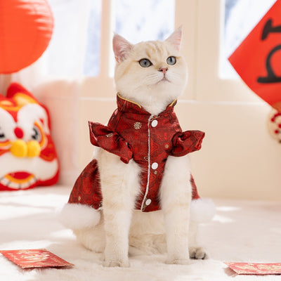 Elegante Qipao Festivo para Mascotas - Vestido Rojo Año Nuevo Chino con Encaje y Pelaje Sintético - Image 11