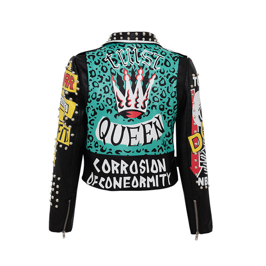 Chaqueta de Cuero Biker con Estampado Graffiti Punk y Insignias Contrastantes - Image 2