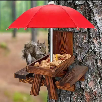 Comedero de Madera para Ardillas y Pequeños Animales con Banco - Image 8