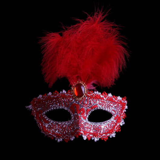 Máscara de Cuero con Plumas para Fiestas de Gala - Image 3