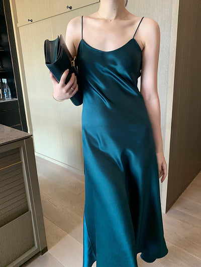 Vestido Slip de Acetato Satinado - Diseño Versátil Ajustable - Image 9
