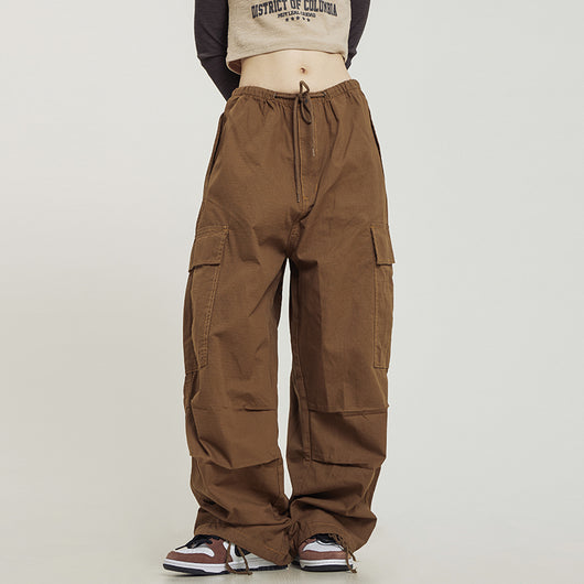 Pantalones Cargo Retro Multi Bolsillo en Khaki para Hombre y Mujer - Image 11