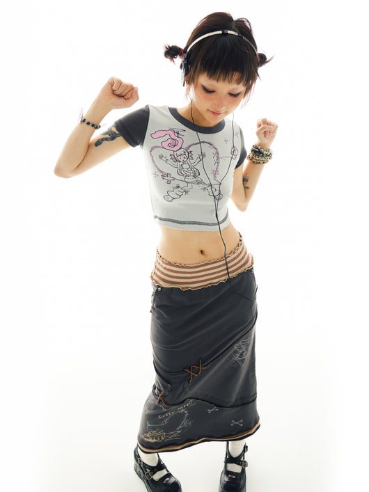 Camiseta Gris Claro para Niña con Estampado Pintado a Mano - Image 11