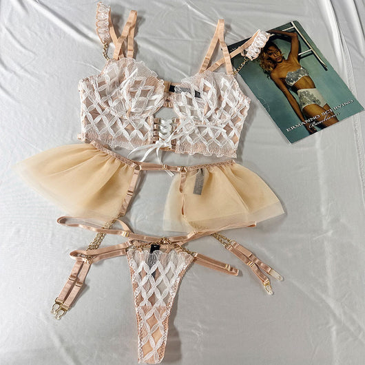 Lencería Sexy con Encaje, Bordado y Detalles Recortados - Image 3