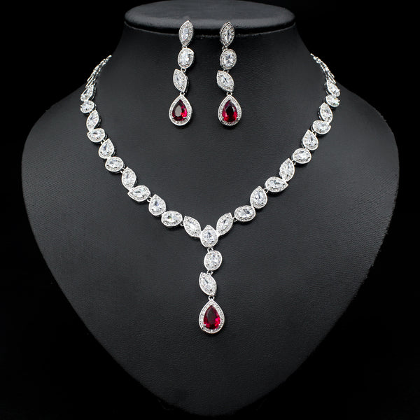 Conjunto de Collar, Aretes y Pulsera de Circonia Cúbica - Joyería Nupcial Elegante