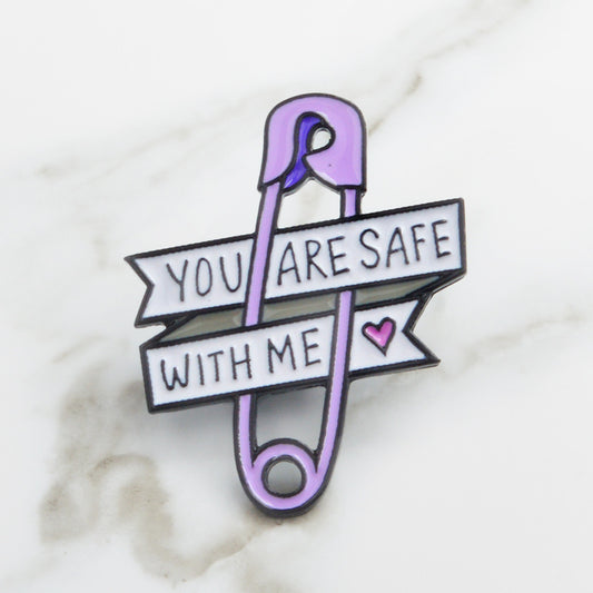 Broche Pin Letra Inglesa Púrpura Estilo Instagram - Accesorio de Personalidad Creativa - Image 2