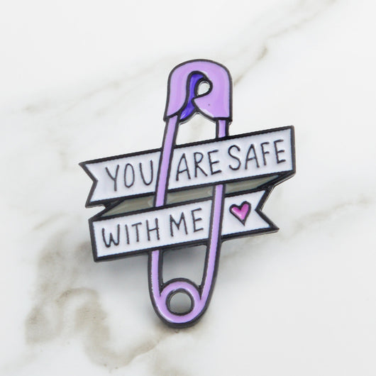 Broche Pin Letra Inglesa Púrpura Estilo Instagram - Accesorio de Personalidad Creativa - Image 2