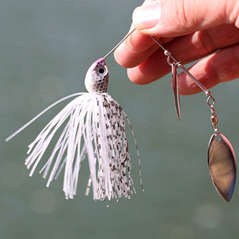 Señuelo Giratorio con Lentejuelas para Pesca de Bajo - Cebo de Superficie Premium - Image 5