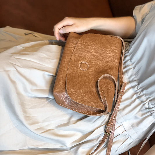 Bolsa de Hombro Casual en Cuero Genuino