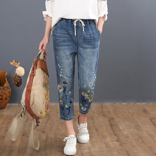 Pantalones Harem de Verano con Bordado Floral y Detalles Calados - Image 3