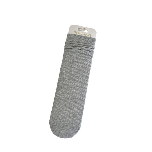 Calcetines Blancos para Mujer con Rayas Hundidas y Diseño Acanalado - Image 5