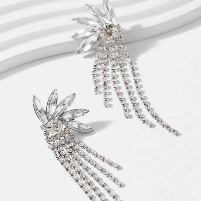 Aretes Largos Superpuestos en Capas con Borlas - Image 8