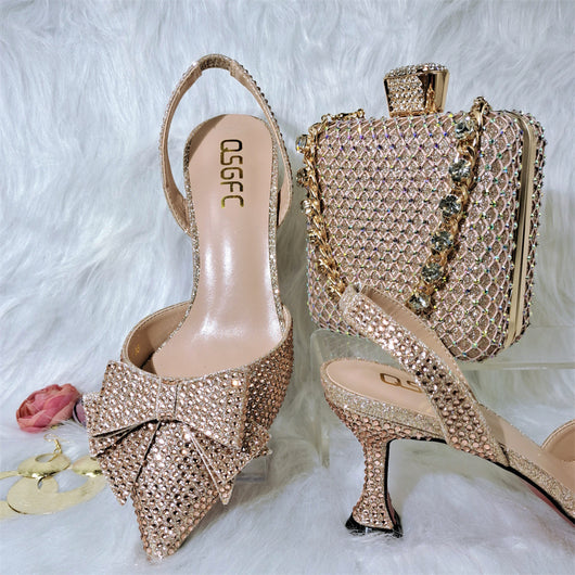 Sandalias Puntiagudas de Moda con Bolso de Cadena Diamantado - Image 11