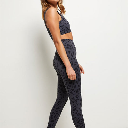 Pantalones Yoga Cintura Elástica Ajustados Capri - Image 8
