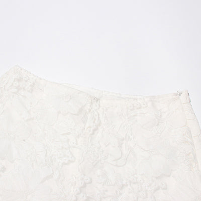Conjunto Elegante: Blusa Bordada Transparente con Pantalón Talle Alto - Image 7