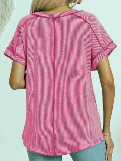 Blusa Deportiva Bicolor con Cuello V y Efecto Twist - Image 18