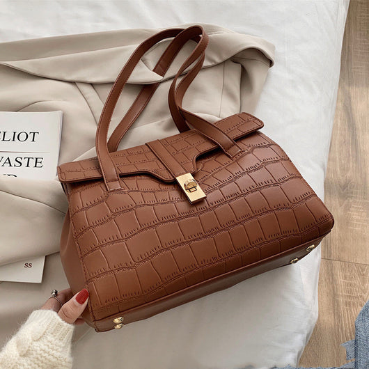Bolsa de Hombro Portátil para Mujer con Textura Moderna - Image 8
