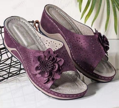 Sandalias Retro con Flores Caladas y Plataforma Elevadora - Image 6