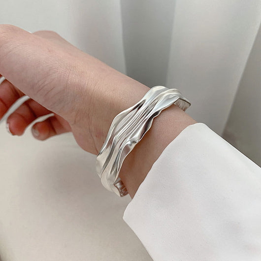 Pulsera de Plata Esterlina S925 con Textura Irregular y Cierre Ancho para Mujer - Image 3