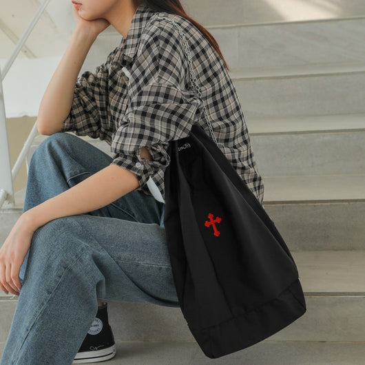 Bolso Bandolera Mujer Diseño Exclusivo con Cadena y Bordado Cruzado - Image 9