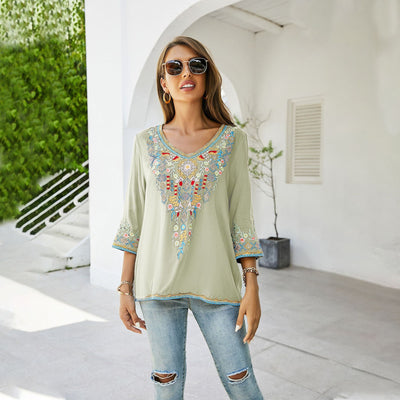 Blusa Bordada para Mujer con Corte Versátil Ajustado y Suelto - Image 17