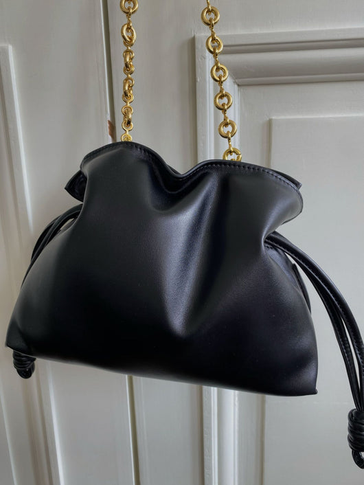 Bolso Bandolera de Cuero Vacuno Tipo Bucket para Mujer - Image 2