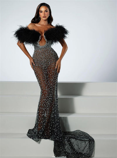 Vestido Tubo Elegante con Plumas, Pedrería y Lentejuelas Escote V - Image 6