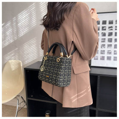 Bolso de Moda para Mujer Tipo Mensajero Bandolera - Image 30