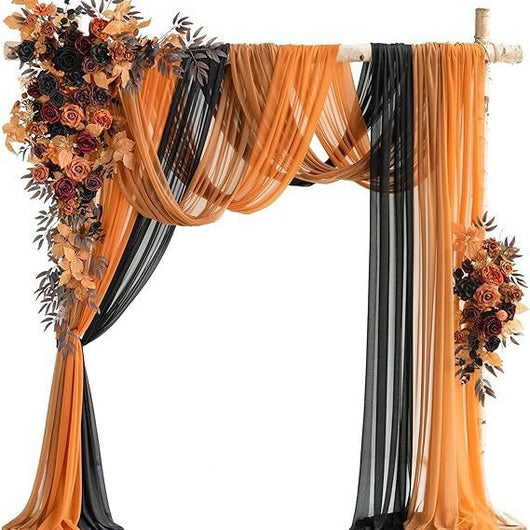 Arco de Bodas con Decoraciones Florales Colgantes - Image 9