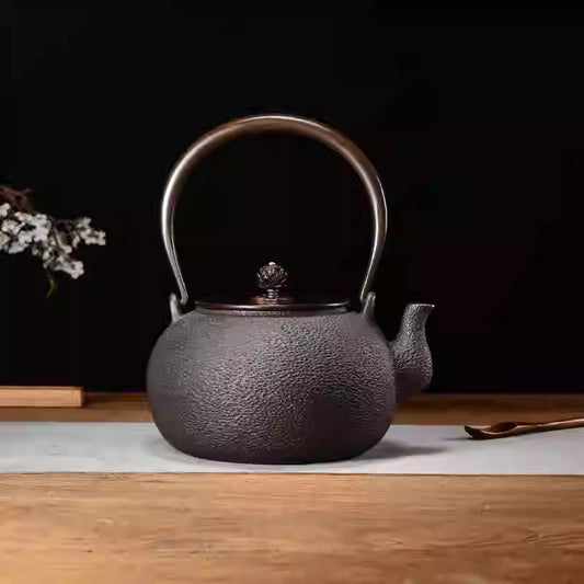 Tetera de Hierro Fundido Artesanal con Técnica de Colada Perdida