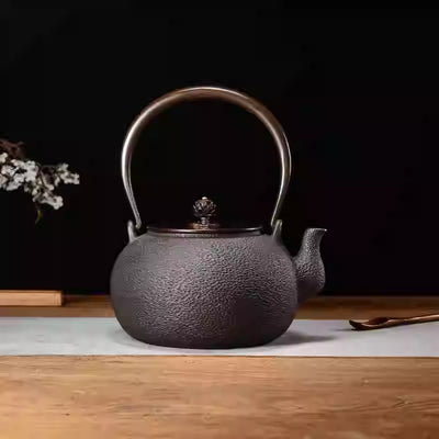Tetera de Hierro Fundido Artesanal con Técnica de Colada Perdida