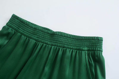 Blusa de Satén con Diseño de Abertura Lateral - Elegancia Sólida - Image 11