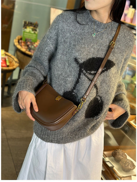 Bolso Mensajero de Cuero para Mujer - Diseño Minimalista y Versátil - Image 17