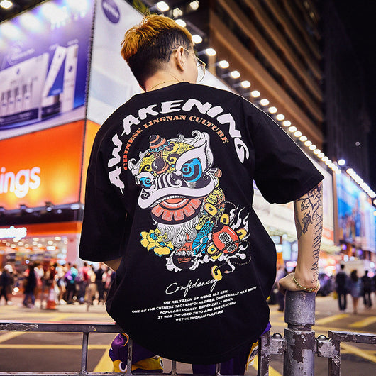 Camiseta Hip Hop Suelta Verano Unisex Estilo León Despierto - Outfit de Pareja - Image 14