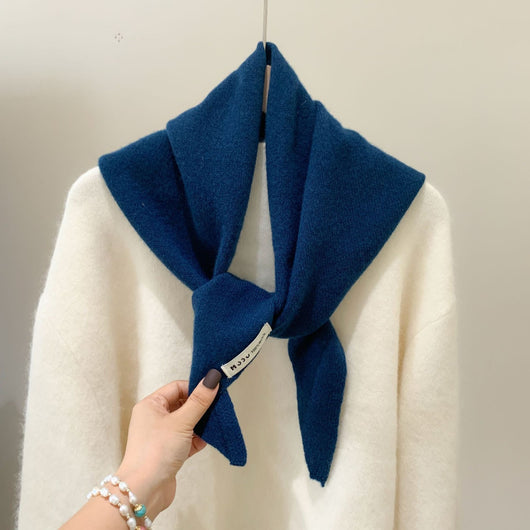 Poncho Triangular de Lana Pura para Otoño e Invierno - Image 13
