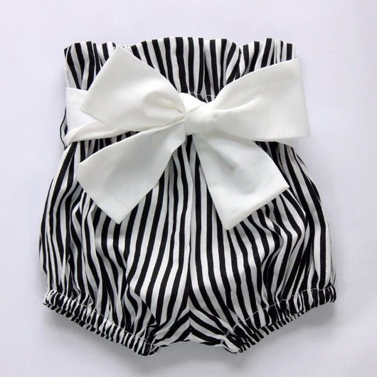 Conjunto de 3 Piezas: Enterizo Halter Girasol con Pantalón de Cintura Alta y Moño - Image 7